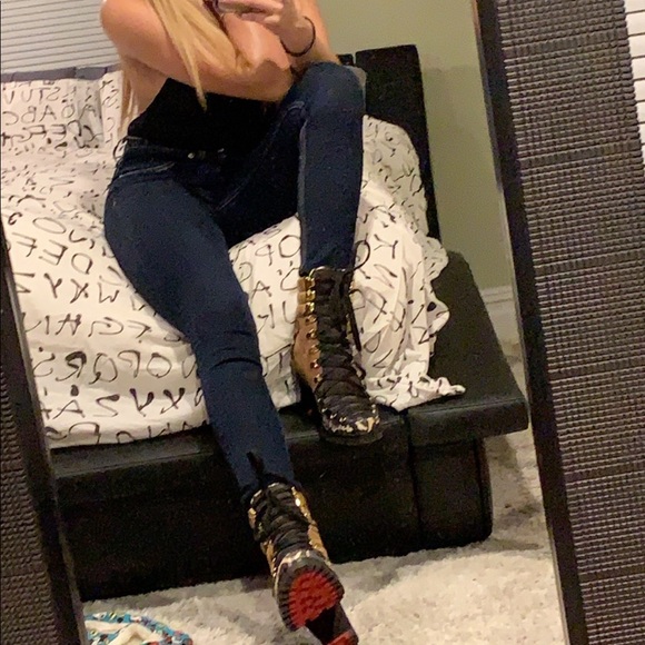 HollywoodVAL π - Picture 4 of 16